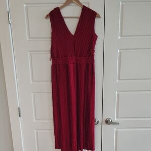 Sleeveless V-Neck Red Jumpsuit